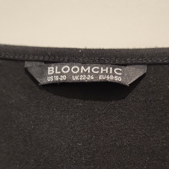 Bloomchic Black Pleated Front Button Detail Soft Tee 2x - Picture 3 of 4